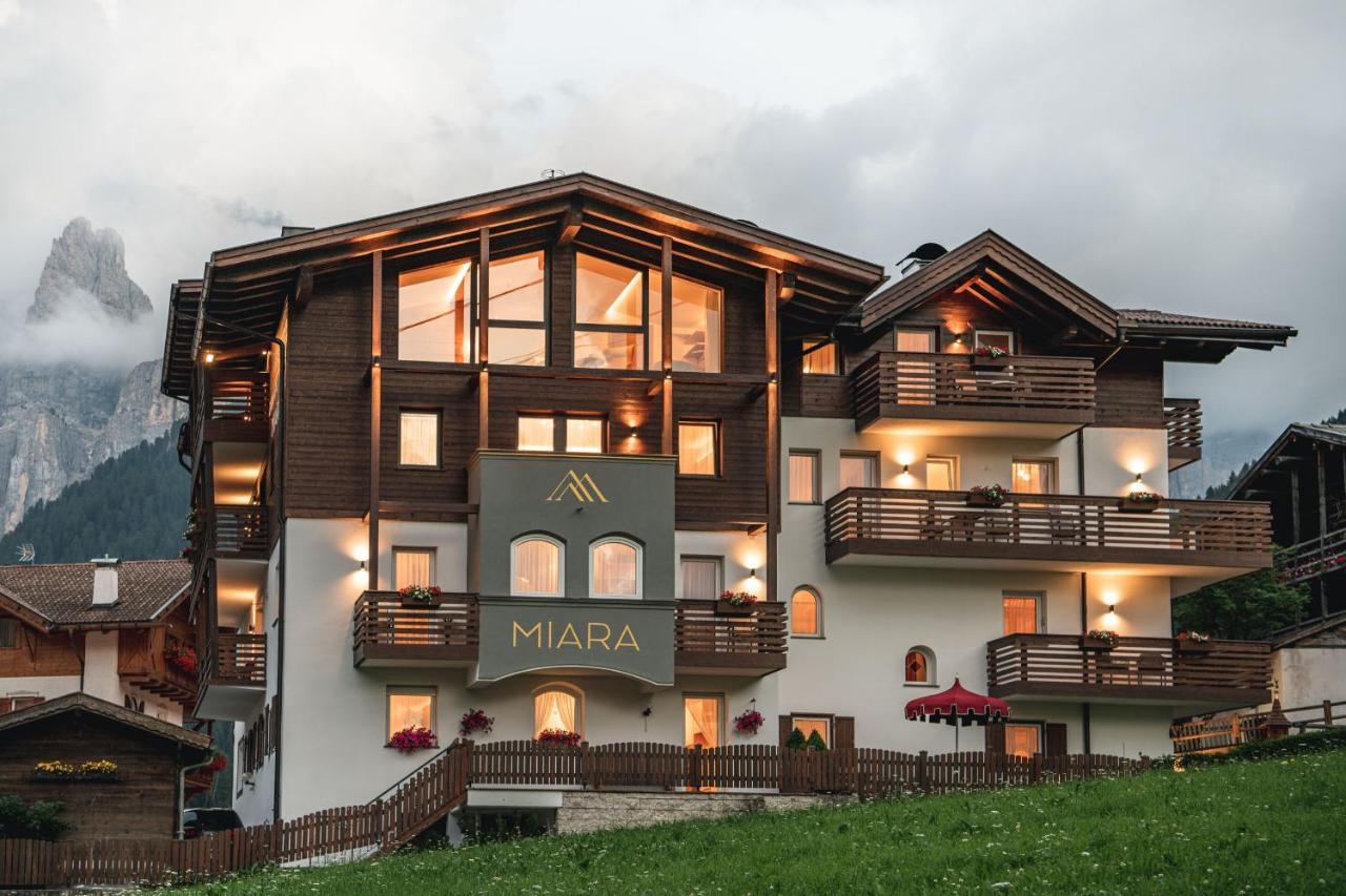 Garni Hotel Miara - Your Dolomites Home Selva di Val Gardena Bagian luar foto